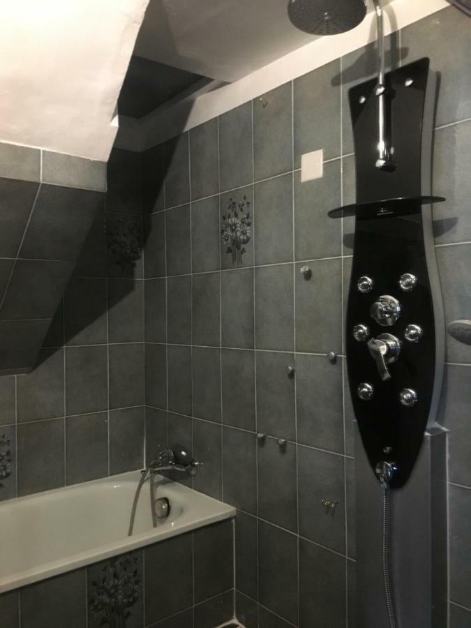 Guest house Les Des Barques 3*